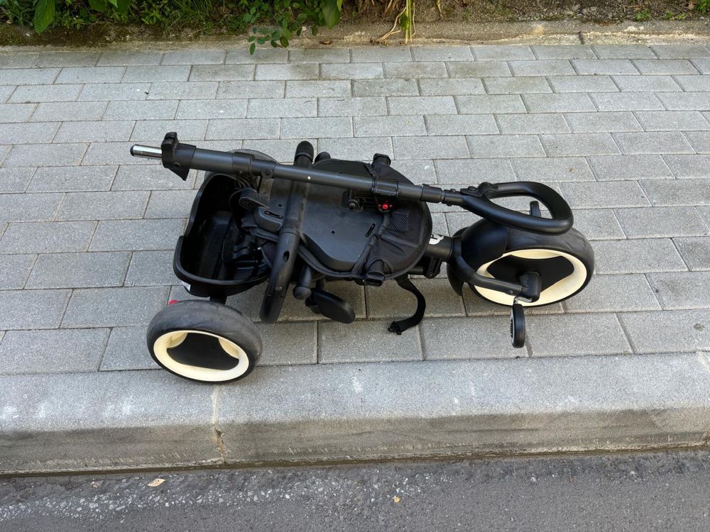 Triciclo criança