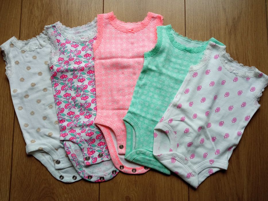 Ubranka dla dziewczynki 0-1m (całość 149zł)