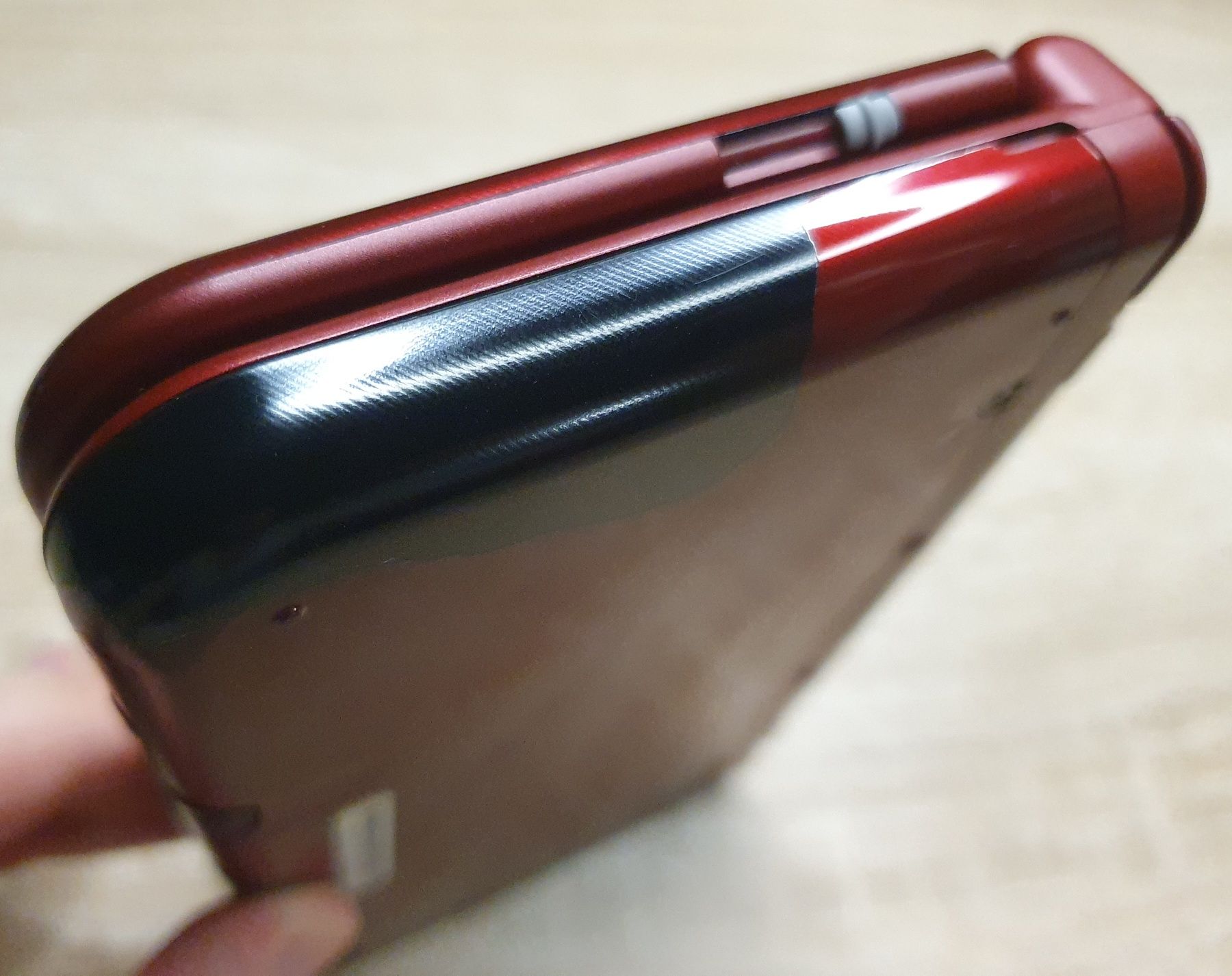 Портативная игровая приставка консоль New Nintendo 3DS XL Red 32gb