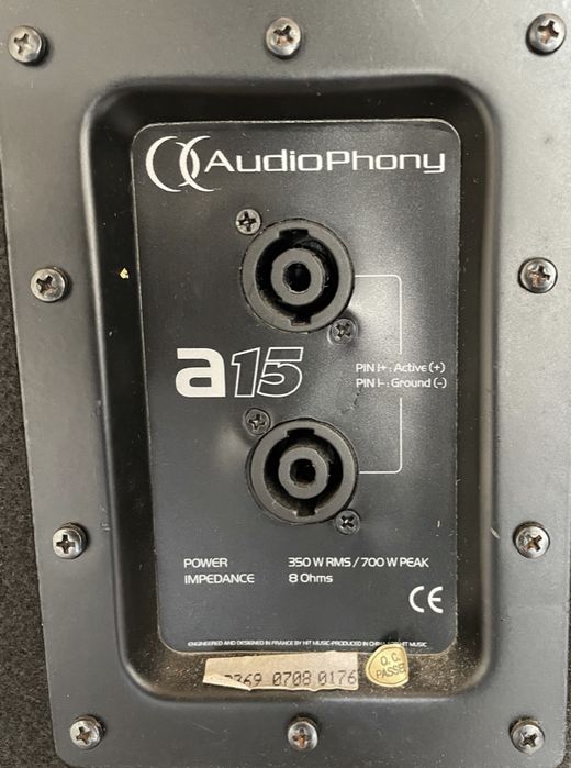 PA Audiophony (mesa de mistura e 2 colunas adicionais)