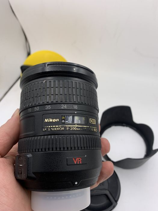 Об'єктив обьектив Nikon Af-s dx 18-200mm f3.5-5.6G ED VR