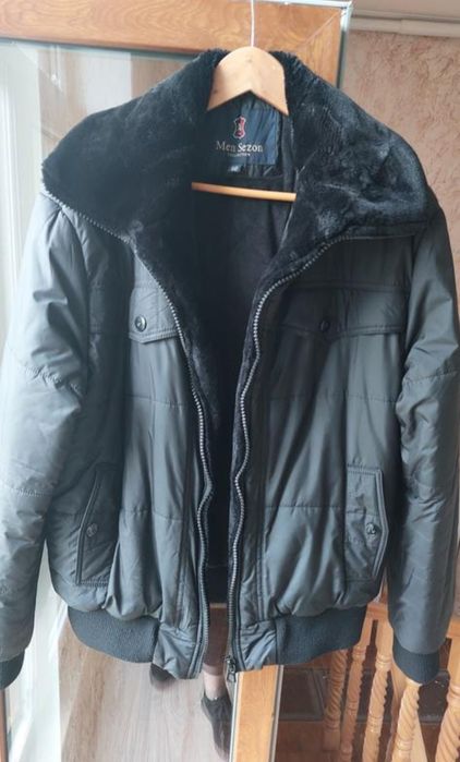 Зимова чоловіча куртка