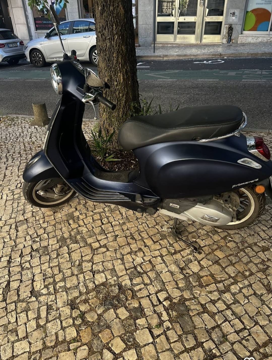 Vespa Primavera Sport 125 azul mate