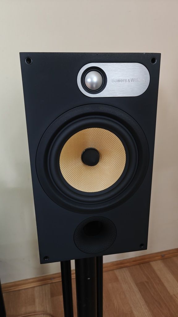 2 kolumny B&W Bowers & Wilkins 685 Stan bardzo dobry