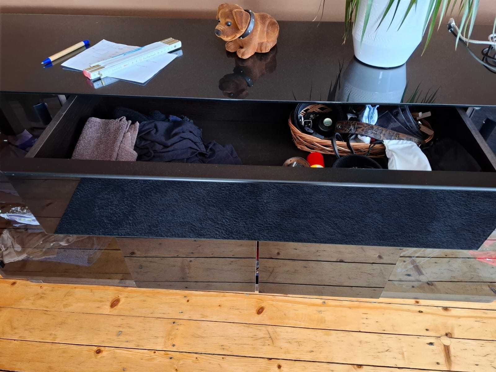 szafka pod tv przeszklona