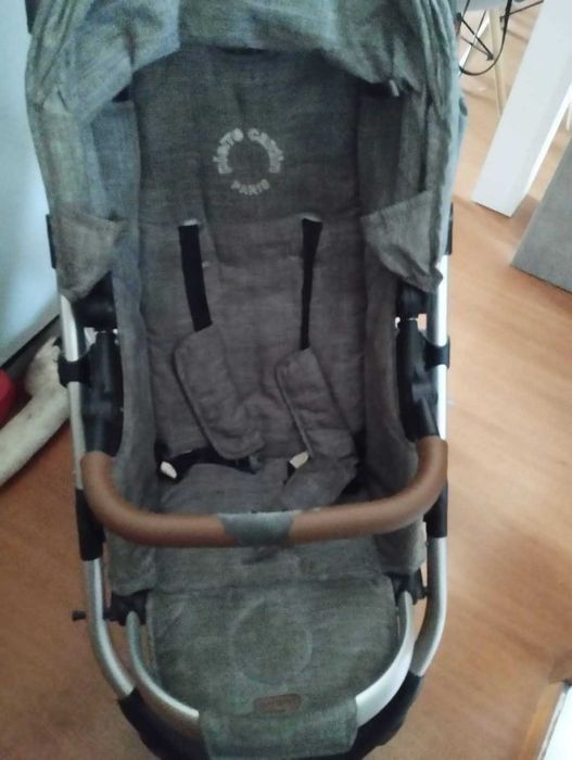 Carinho bebe com cadeirinha