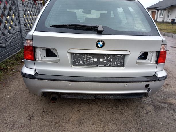 Bmw e39 kombi  tylni zderzak Mpakiet titansilber metallic