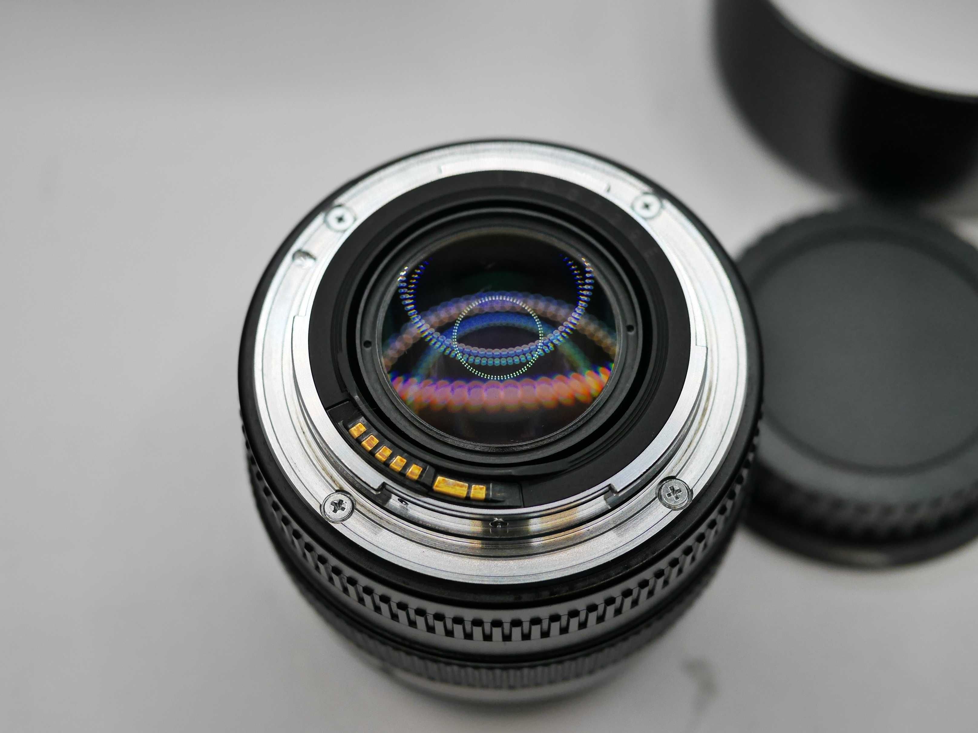 Canon EF 50 mm f 1,4 Ultrasonic EF-S Hoya HMC UV gratis