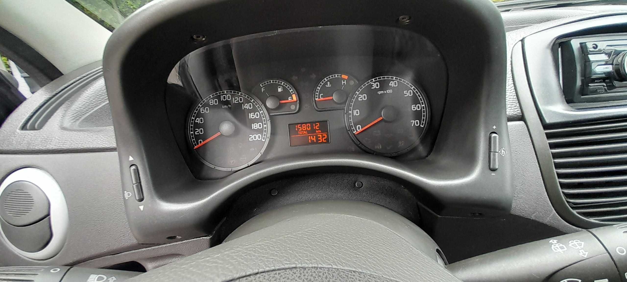 Fiat punto 1.3 multijet  2004 rok