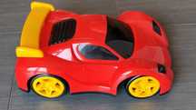 Carro telecomandado da Toys R Us