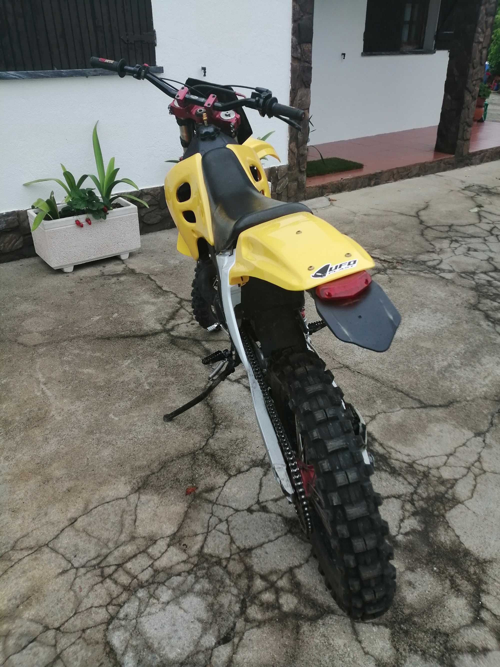 Suzuki RM 250 a 2t