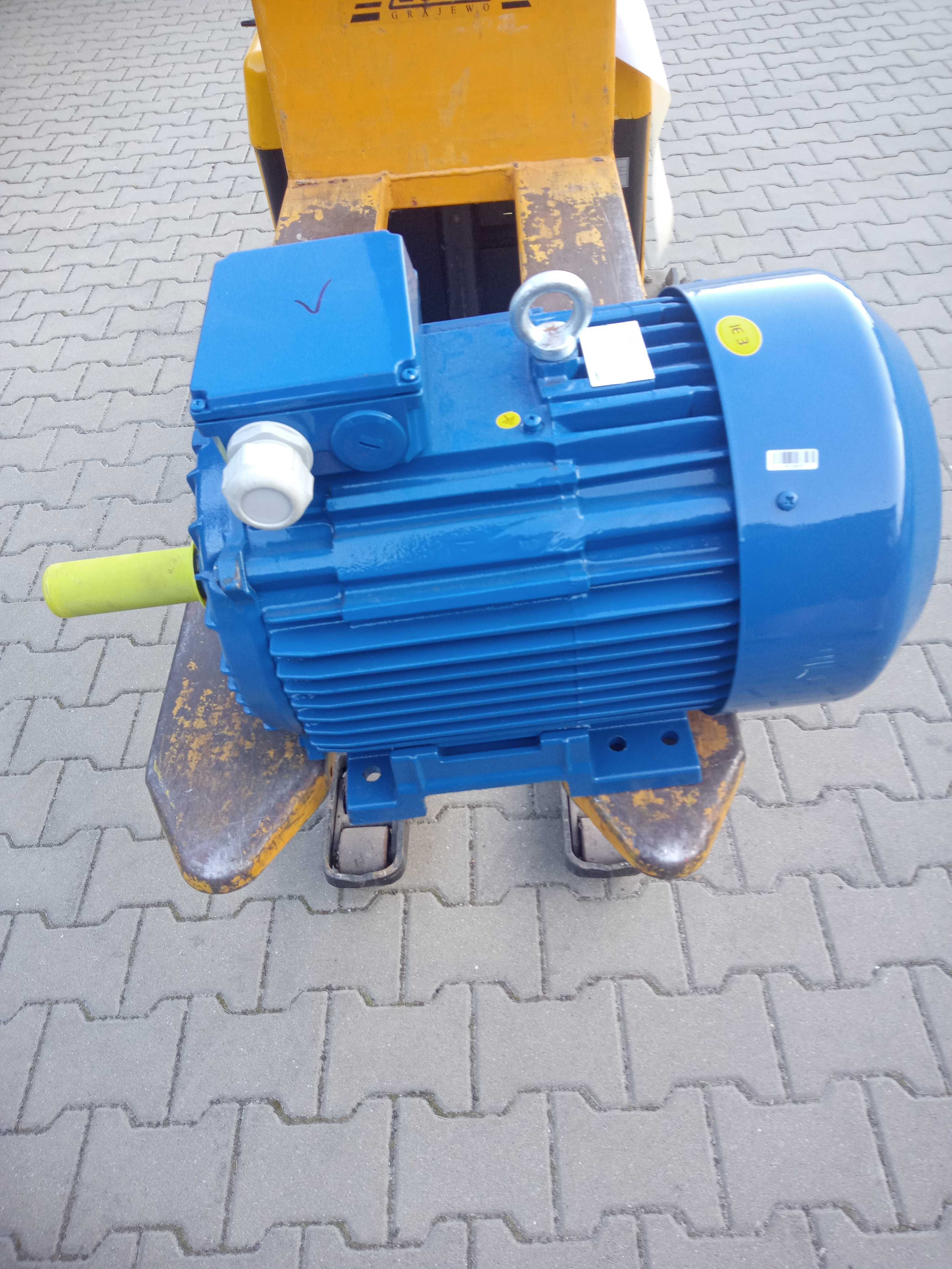 silnik 11kw 2945 obr. indukta .nowy łapowy  faktura