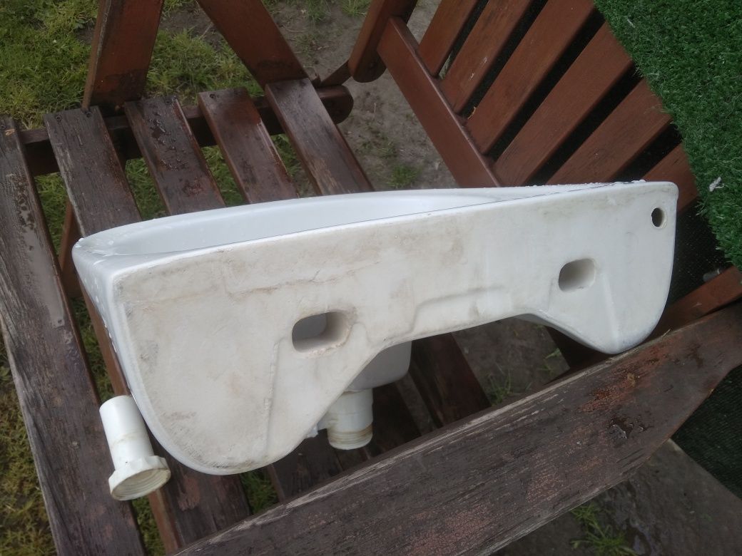 Umywalka Cersanit 40 cm x 36 cm działka altana ogrod