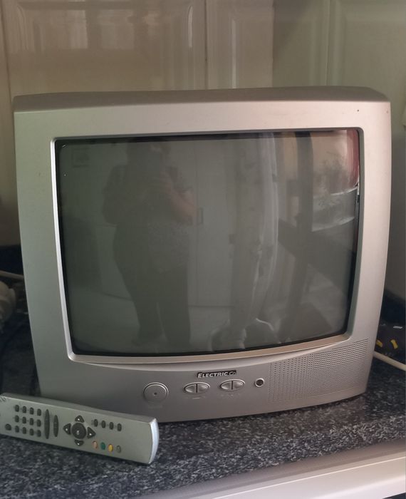 Televisão pequena