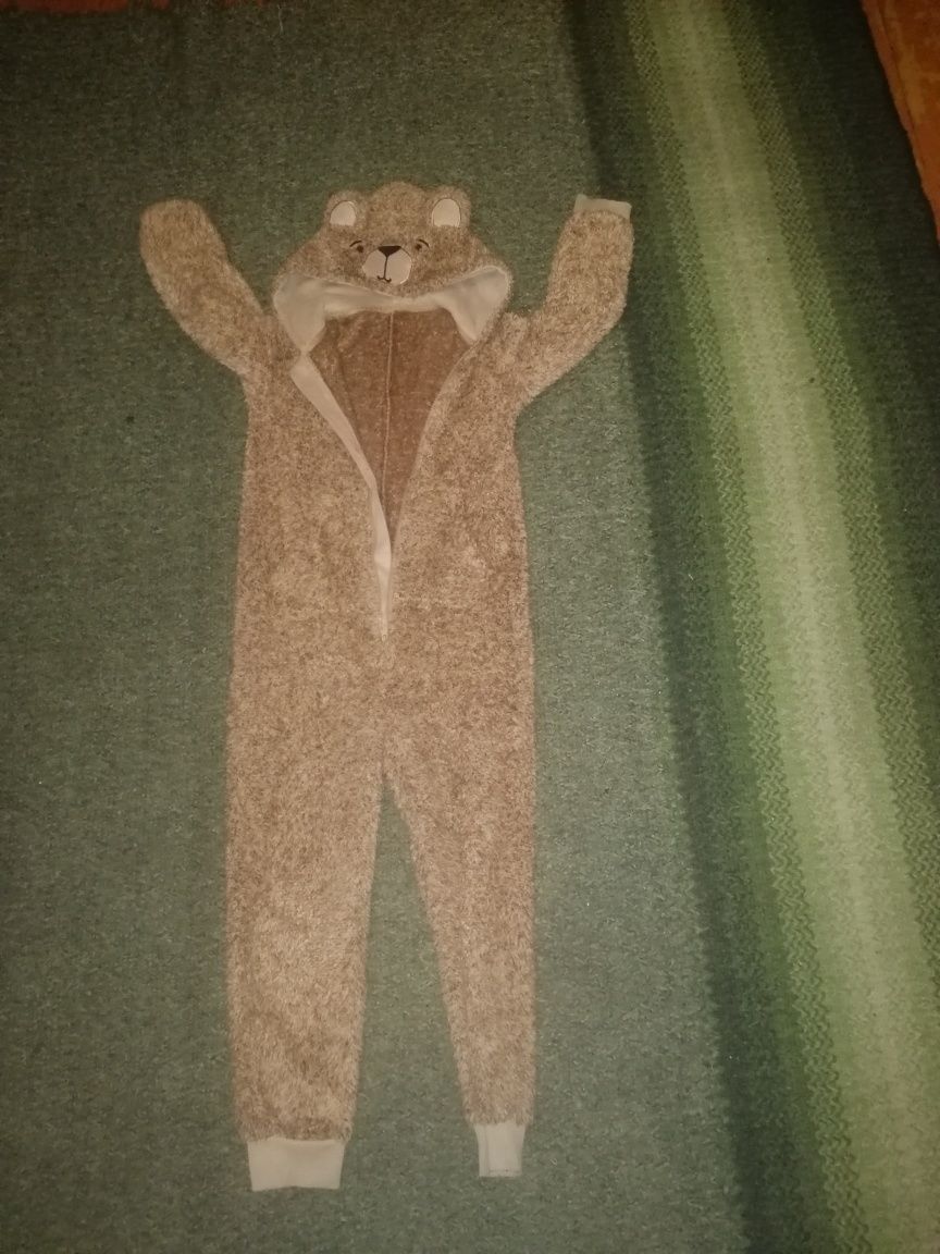 Продам костюмчик ведмедика для утреніків, бал маскараду.