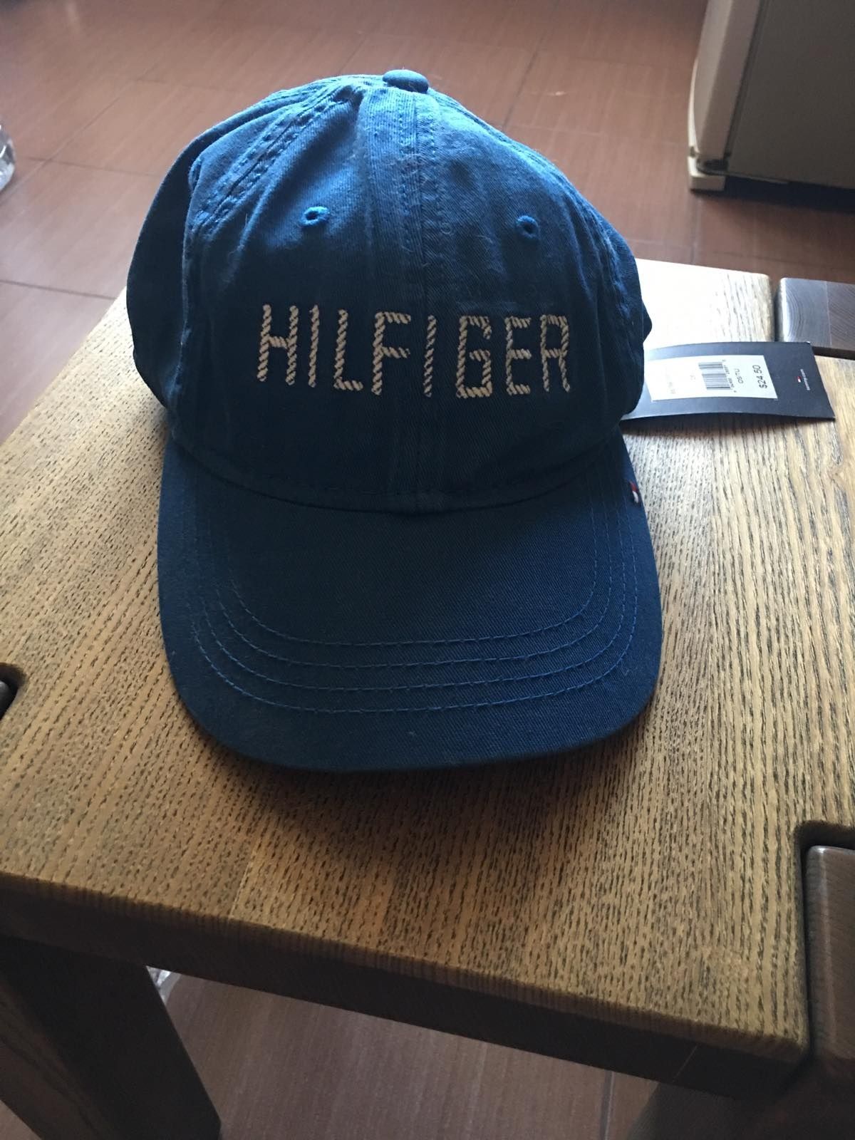 Новая кепка Tommy Hilfiger