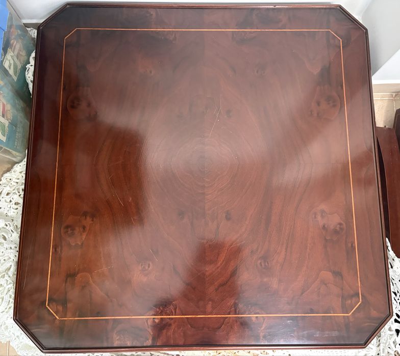 Mesa de Jogo estilo inglês em madeira e completa