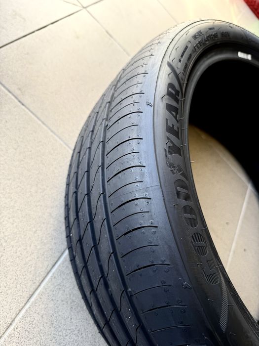 Opony Goodyear 225/40R18 92V 18”  nowe  Assurance ComfortTred