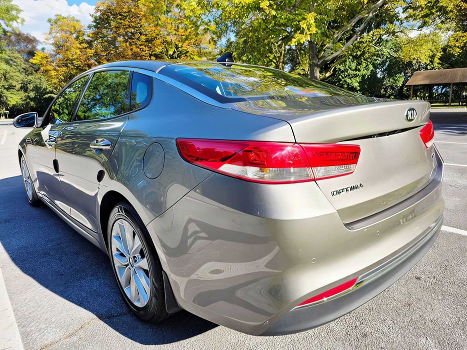 Kia Optima      2016
