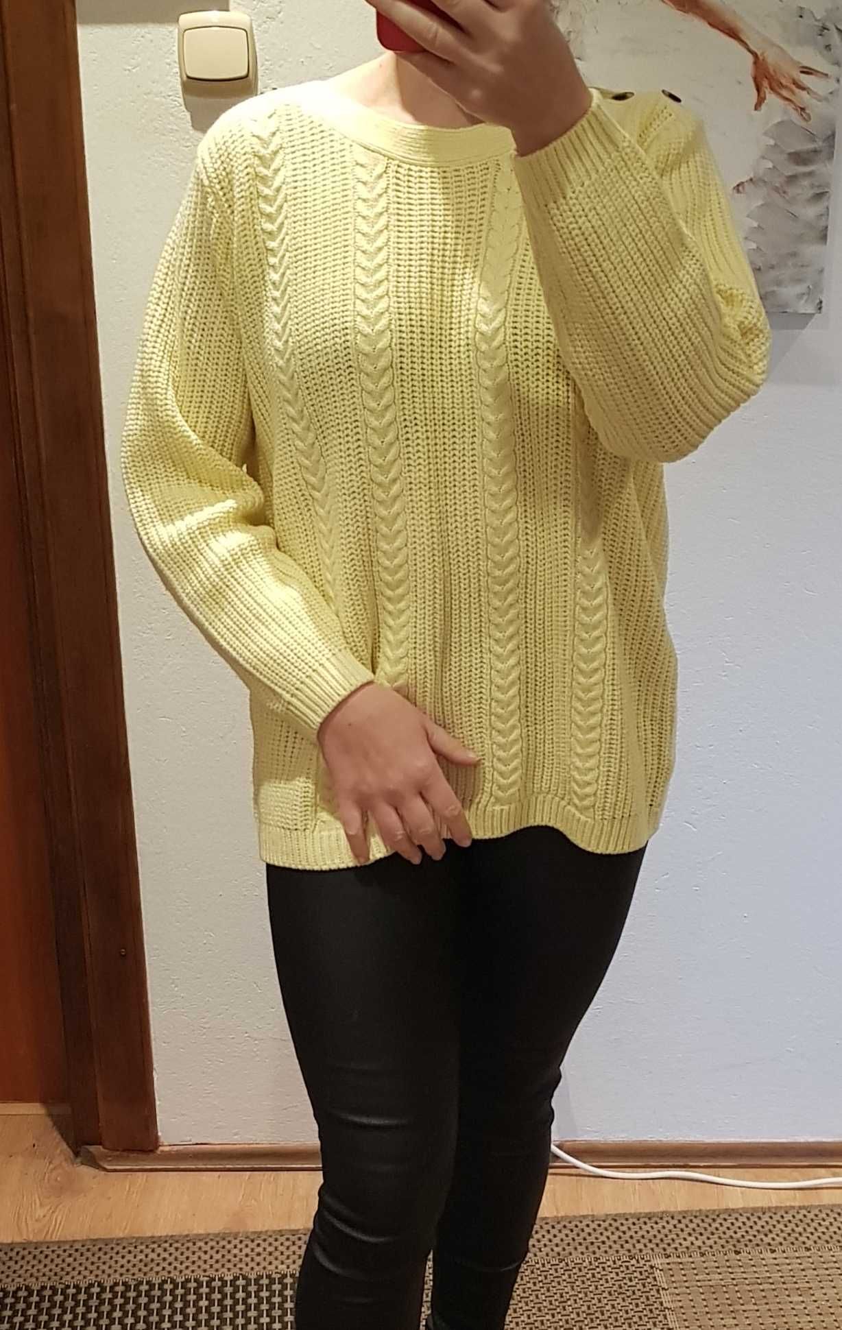 Sweter oversize ze wzorem