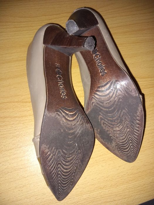 Sapatos salto alto, Charles, tam 36