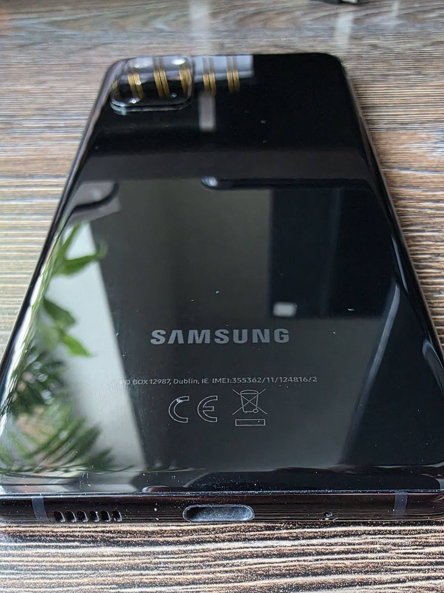 Продаж телефон Samsung Galaxy S20+