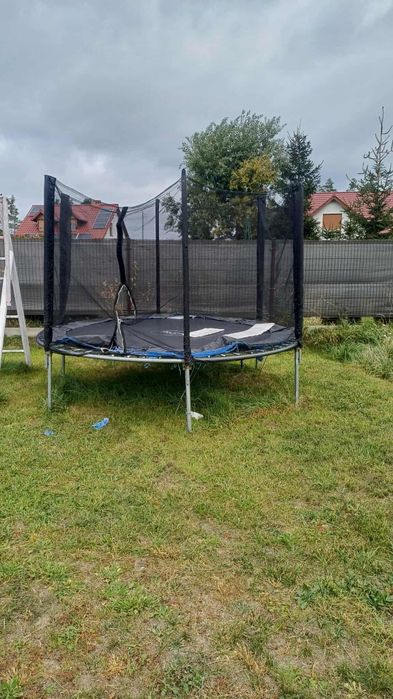 Sprzedam plac zabaw trampolina gratis