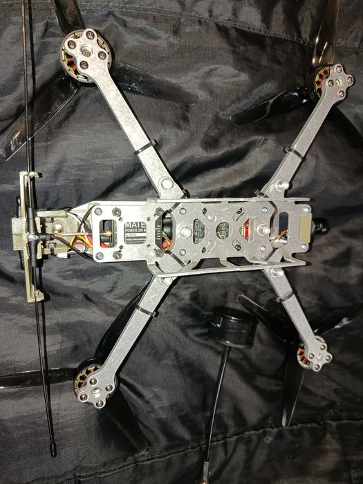 Продам fpv дрон 7 дюймів новий.