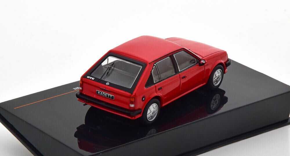 OPEL Kadett D GT/E 1983 Red, в пластиковом боксе - IXO