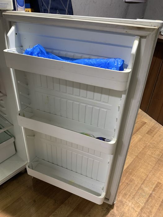 Продам холодильник Смоленск