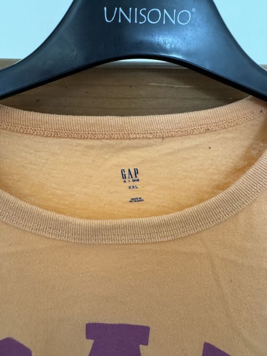 T-shirt Gap pomaranczowy dla chlopca 160 cm stan bardzo dobry