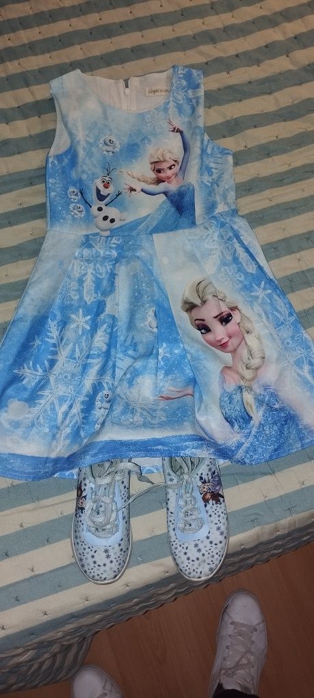 Conjunto da Frozen azul claro