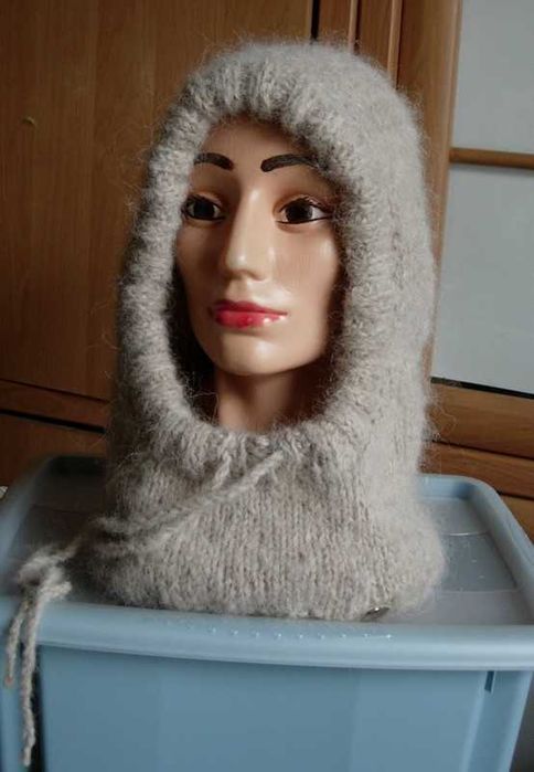 beżowy fluffy kaptur balaclava alpaka i kaszmir