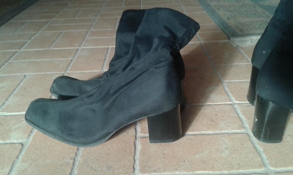 Botas em licra cano baixo