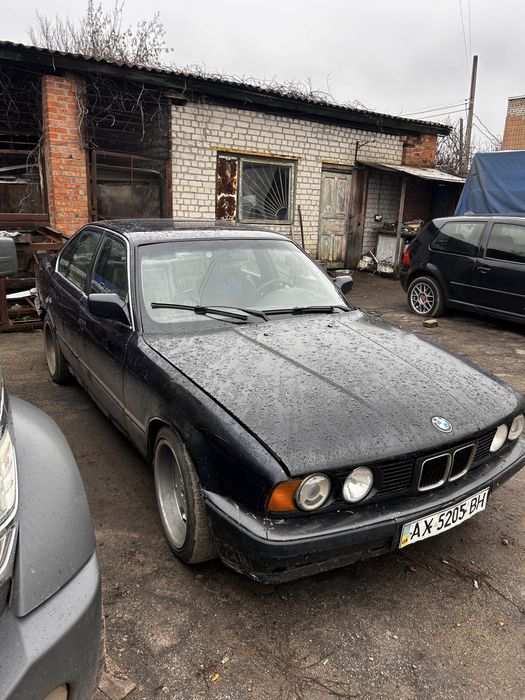 Продам бмв е34.