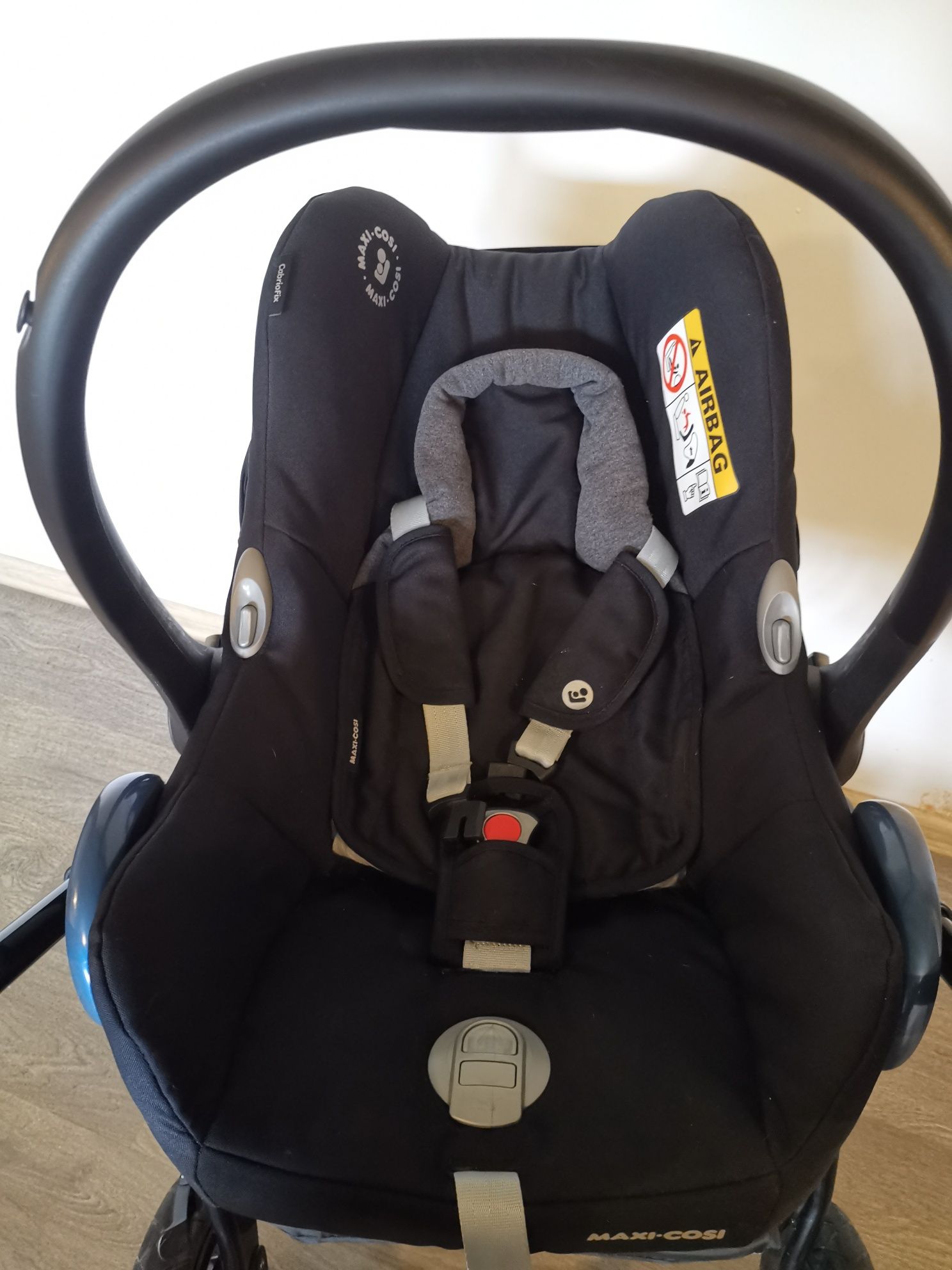 Wózek 3w1 Kinderkraft moov + fotelik Maxi Cosi Cabriofix