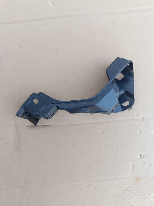 Lexus UX Лексус UX кронштейн противотуманки