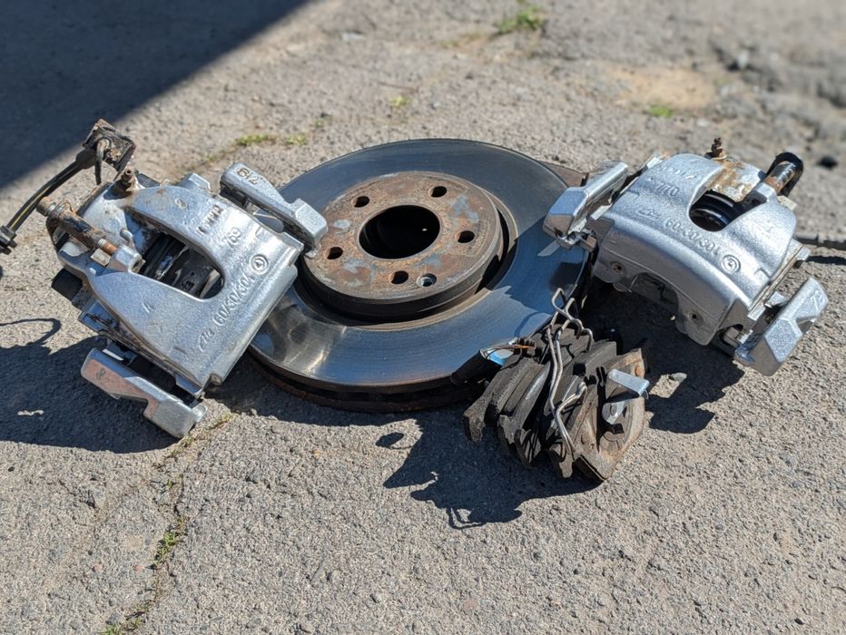 Супорта в комплекті з дисками та колодками w211 w219