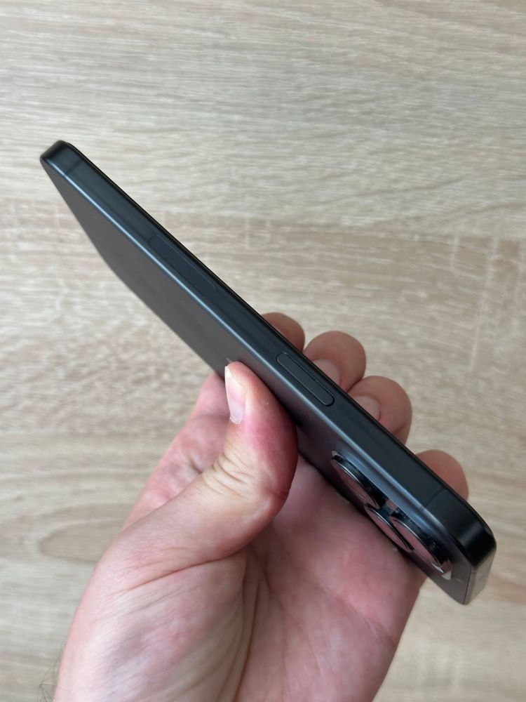 Продам IPhone 15 PRO MAX 1 Tb Neverlock