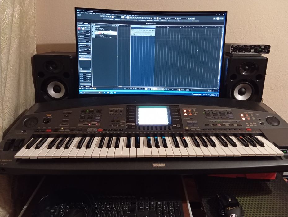 Синтезатор Yamaha psr 8000