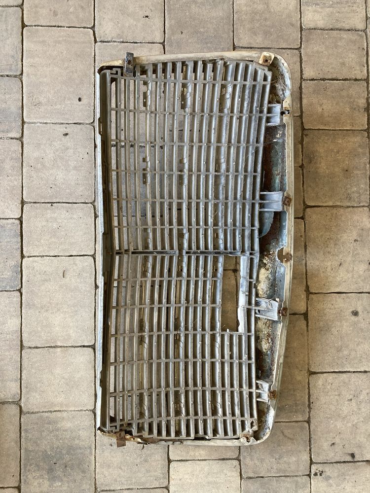 Grill atrapa chlodnicy mercedes w123