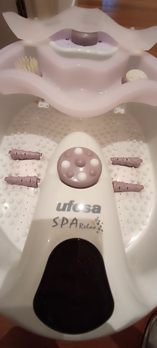 Massajador de pés a água