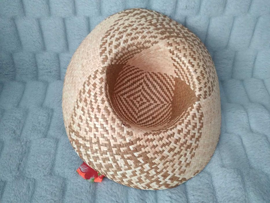 Kapelusz słomkowy