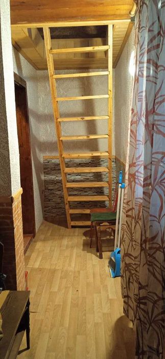 Здається Дім(дача) біля лісу та озера для житла і вдаленої роботи