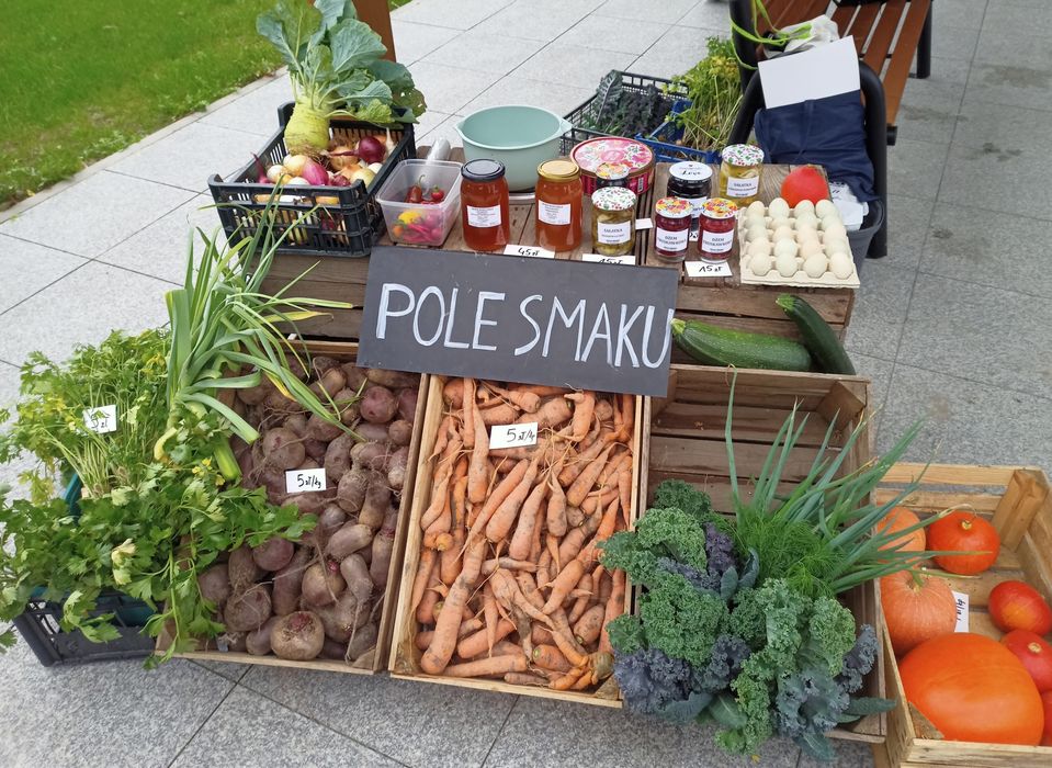 Świeże warzywa (marchew,burak, por itd)