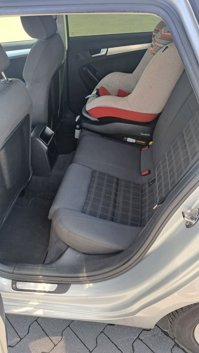 Audi A4 B8 Avant 2.0 tdi Manual