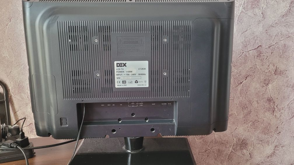 Телевізор DEX LT-2630