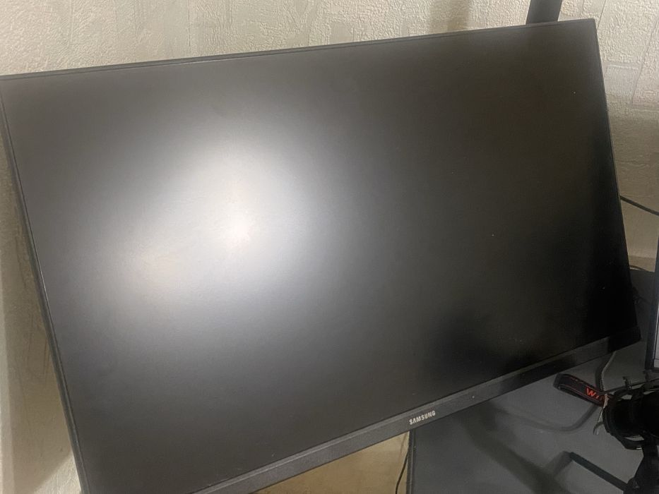 Продаю монитор samsung odyssey g3 144hz