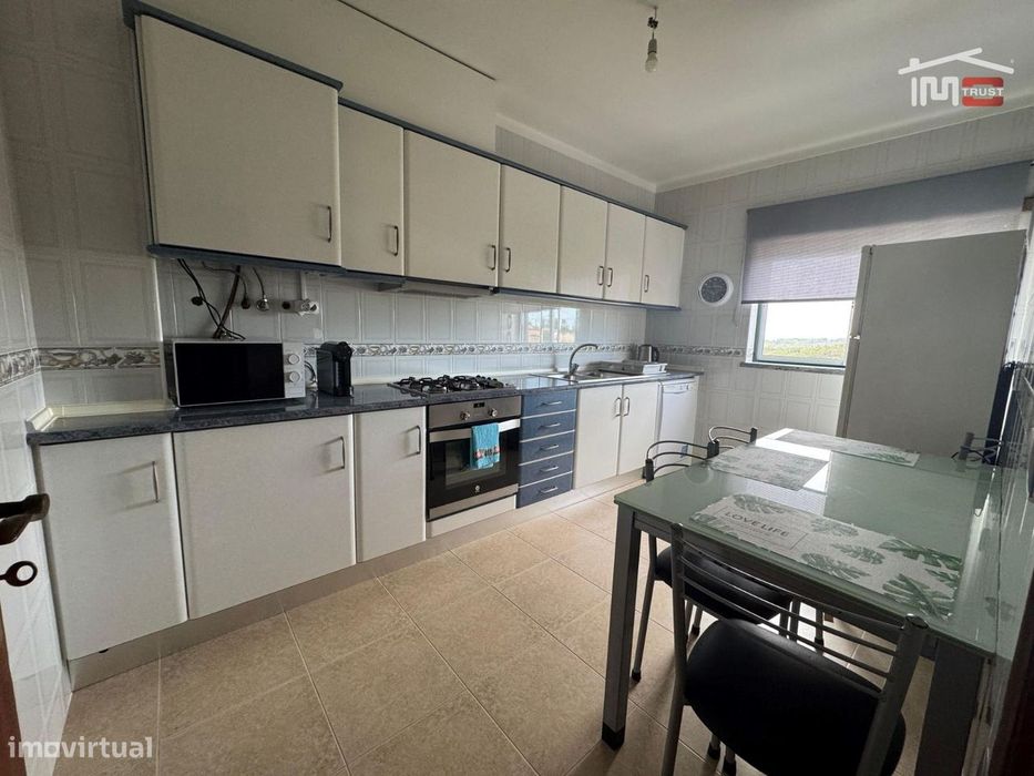Apartamento T3 Mobilado Em Vilar Dos Prazeres (Ourém)
