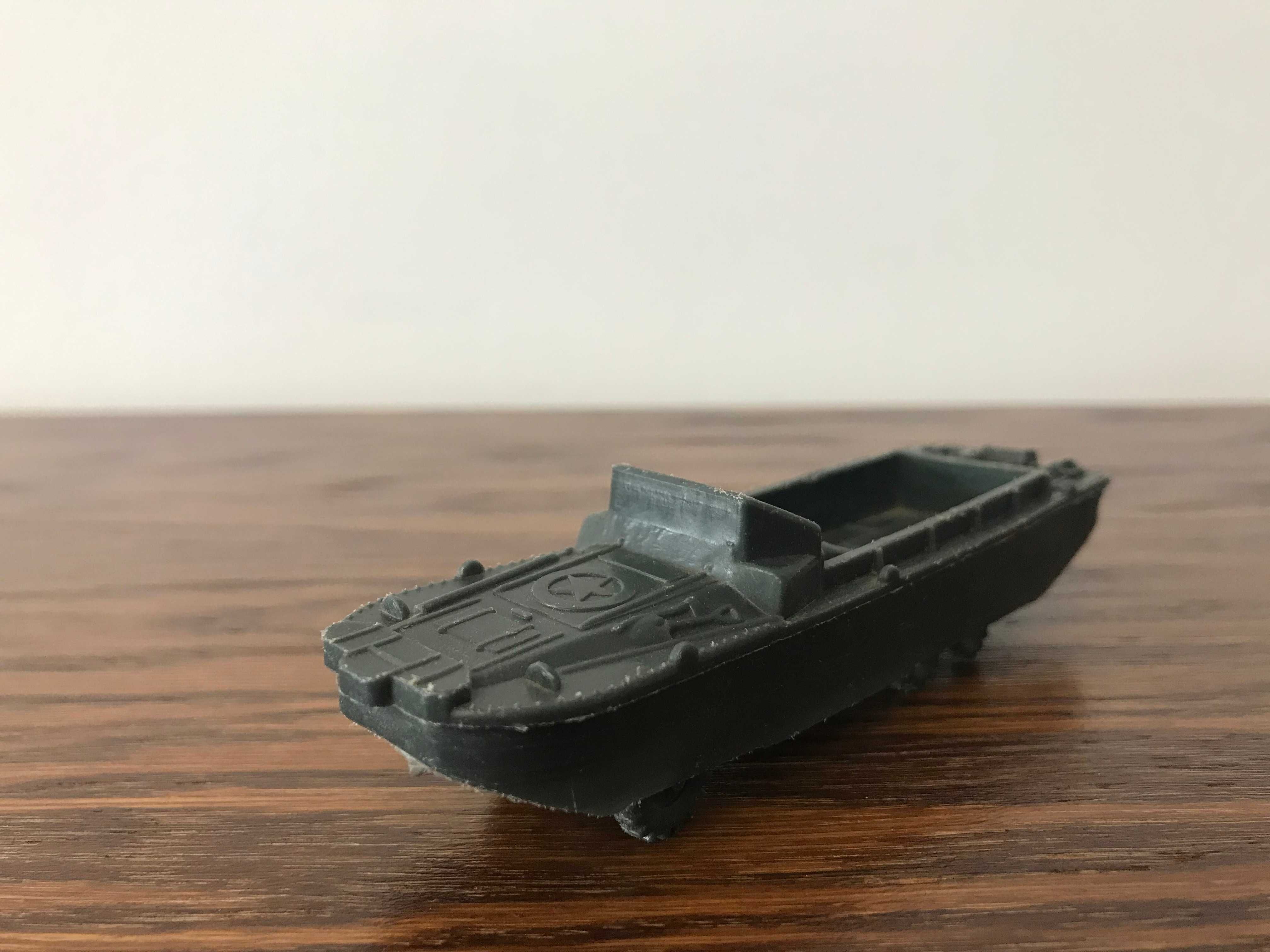 zabawka pojazd wojskowy Airfix DUKW amfibia #1692 1:72 vintage PRL